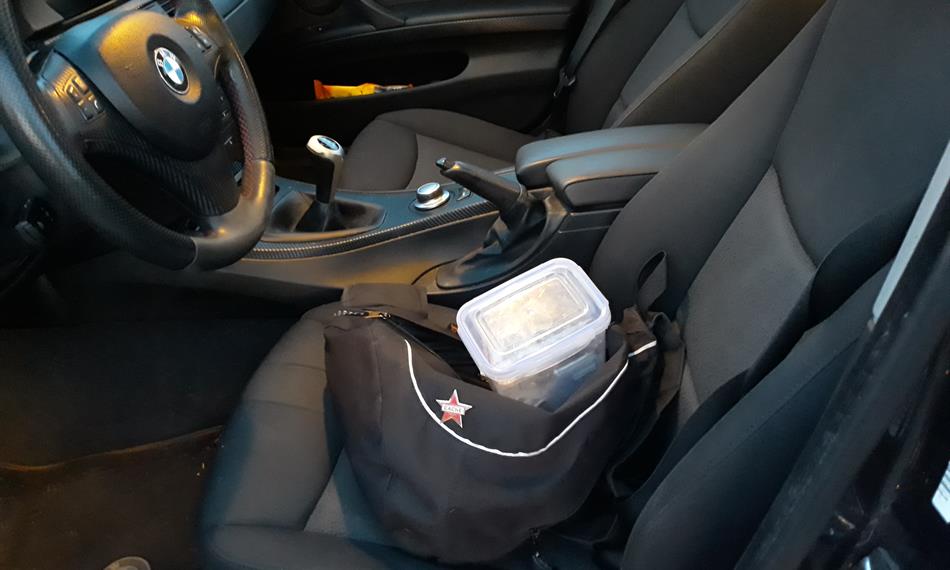 2019-7-12-108Marihuana_5_CU pro Stc kr.jpg